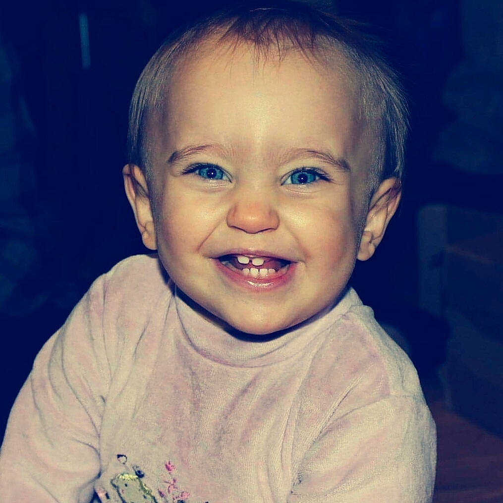 Erynn a rejoint le concours — aidez-le/la à gagner de superbes lots ! boy, cheek, child, chin, emotion, eye, eyebrow, face, facial_expression, forehead, head, infant, joy, laughter, lip, nose, person, skin, smile, toddler