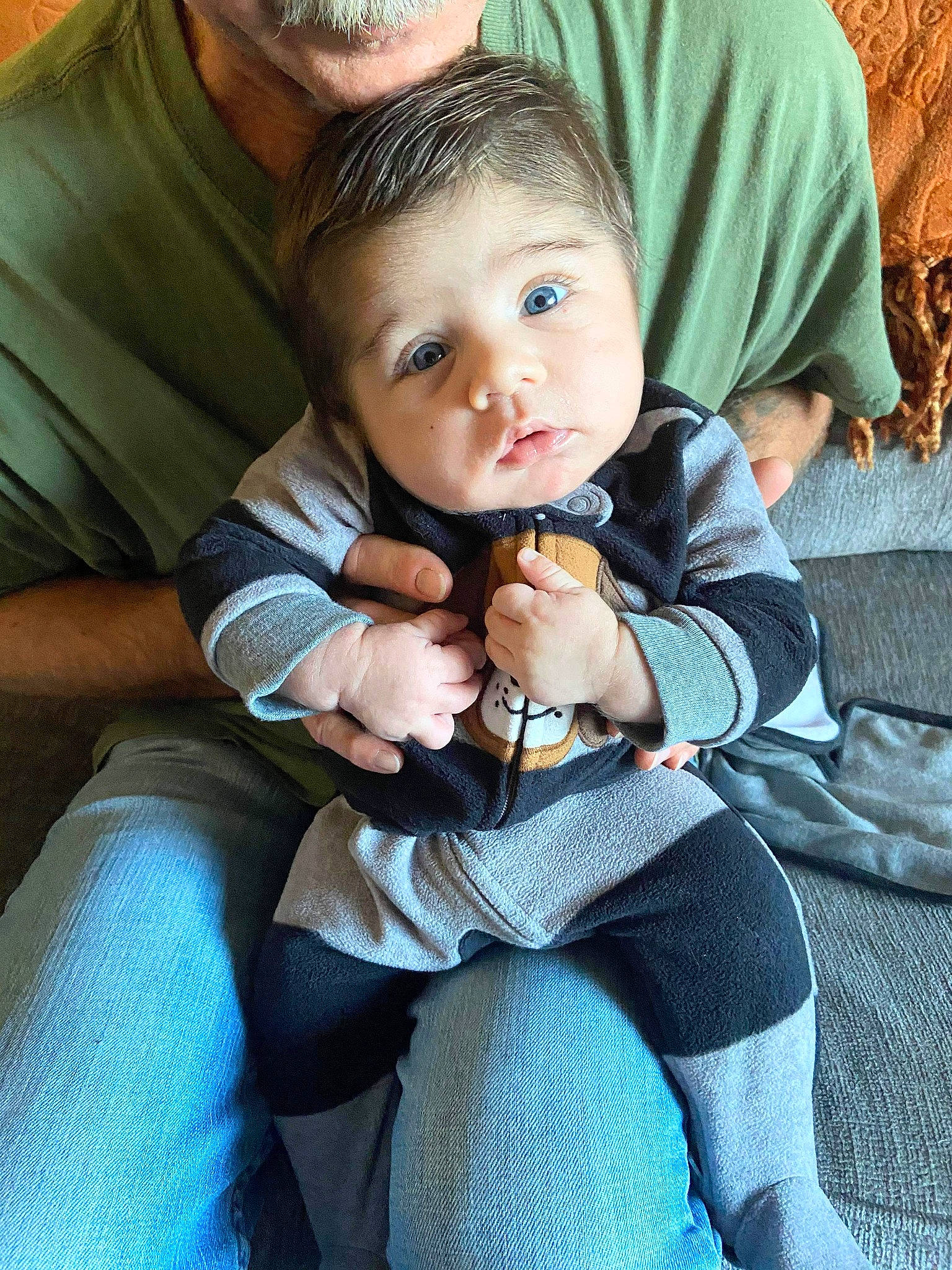 Damien is registered to the contest to win money with this photo: baby, child, person, sitting, toddler