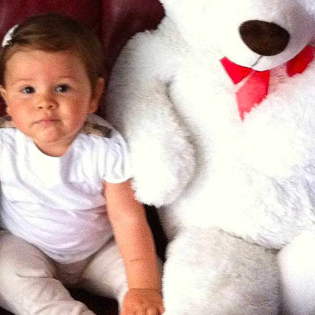 Ayna a rejoint le concours — aidez-le/la à gagner de superbes lots !