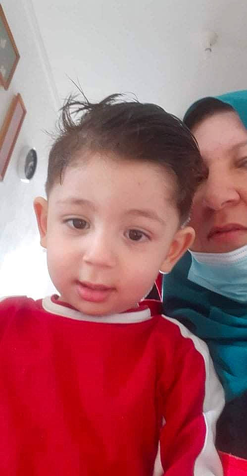 Dorgham a rejoint le concours — aidez-le/la à gagner de superbes lots ! baby_toddler_clothing, cheek, chin, ear, eyelash, face, forehead, fun, hair, happy, head, jaw, lip, mouth, neck, nose, person, skin, sleeve, t_shirt