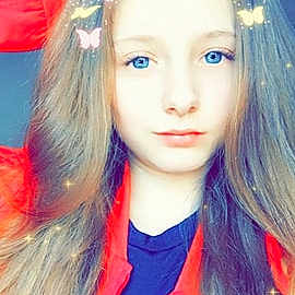 Lindsay a rejoint le concours — aidez-le/la à gagner de superbes lots ! beauty, blond, brown_hair, cheek, child_model, chin, eye, eyebrow, face, fashion_accessory, feathered_hair, forehead, hair, hair_accessory, hair_coloring, hairstyle, iris, jaw, lip, long_hair