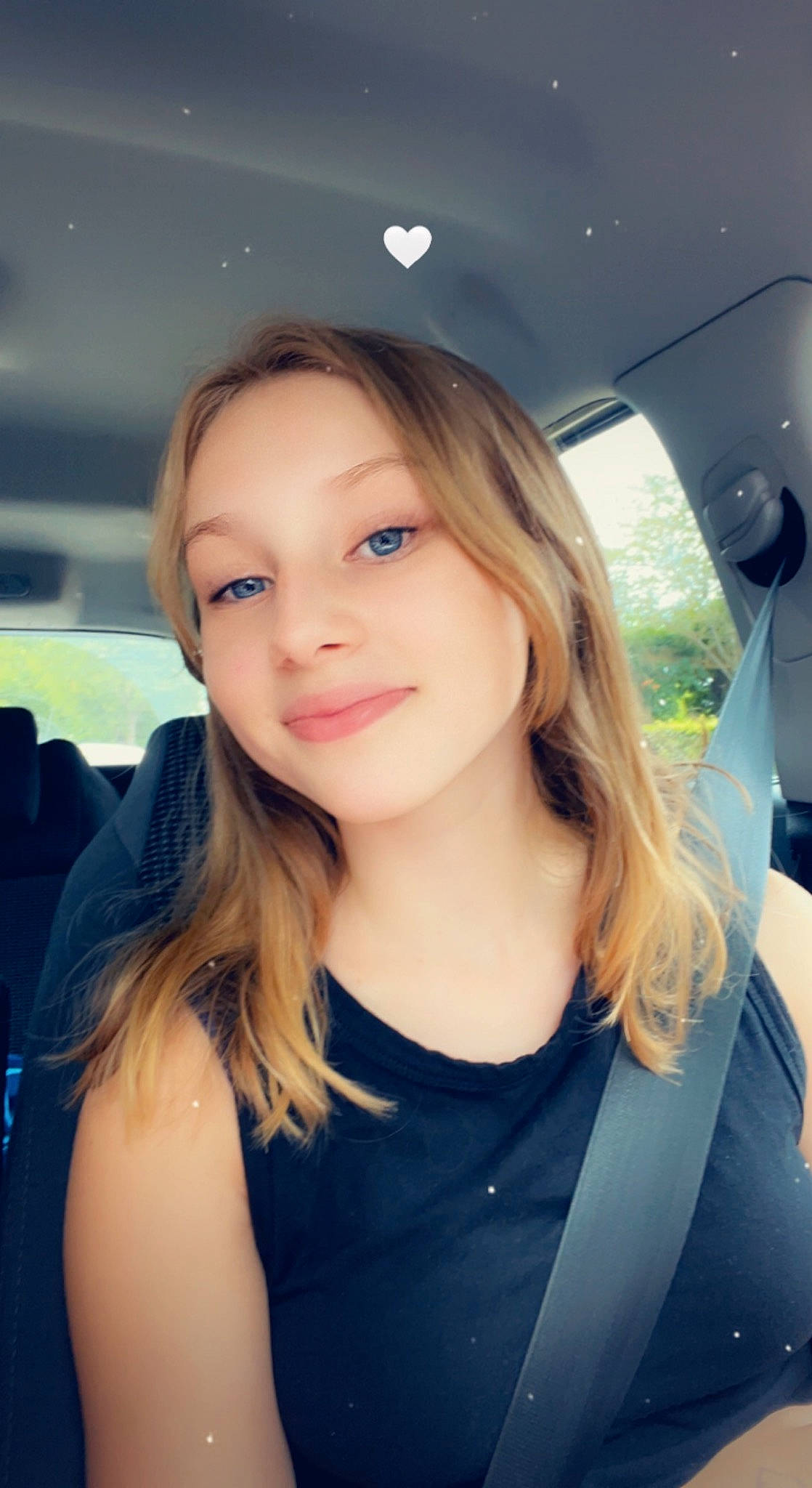 Alycia participe au concours pour gagner de l'argent avec cette photo : automotive_design, automotive_lighting, black_hair, blond, brown_hair, car, electric_blue, eyebrow, eyelash, flash_photography, fun, happy, joy, layered_hair, lip, long_hair, person, personal_luxury_car, smile, t_shirt