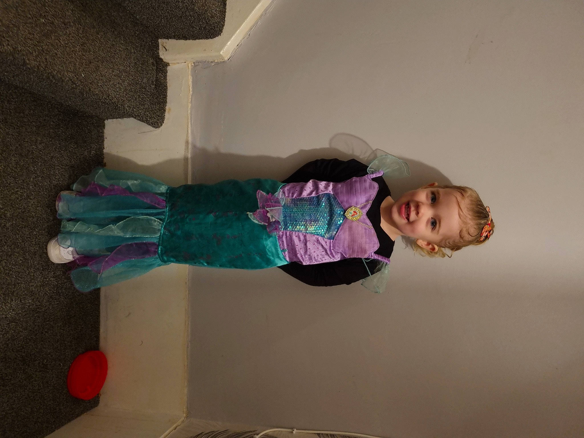 Bronya is registered to the contest to win money with this photo: child, comfort, flooring, fun, joy, magenta, person, plaster, room, smile, sock, thigh, toddler