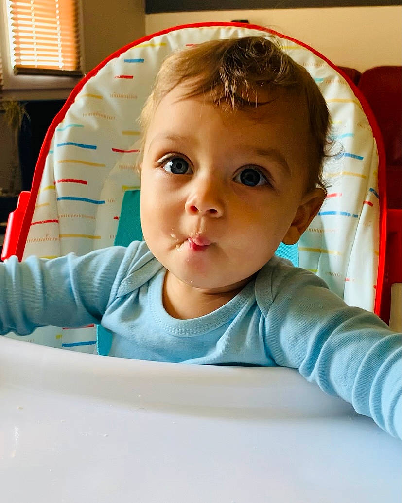 Paul a rejoint le concours — aidez-le/la à gagner de superbes lots ! baby, baby_toddler_clothing, cheek, chin, comfort, eye, eyebrow, face, facial_expression, fun, hairstyle, head, iris, mammal, mouth, nose, person, product, skin, sleeve