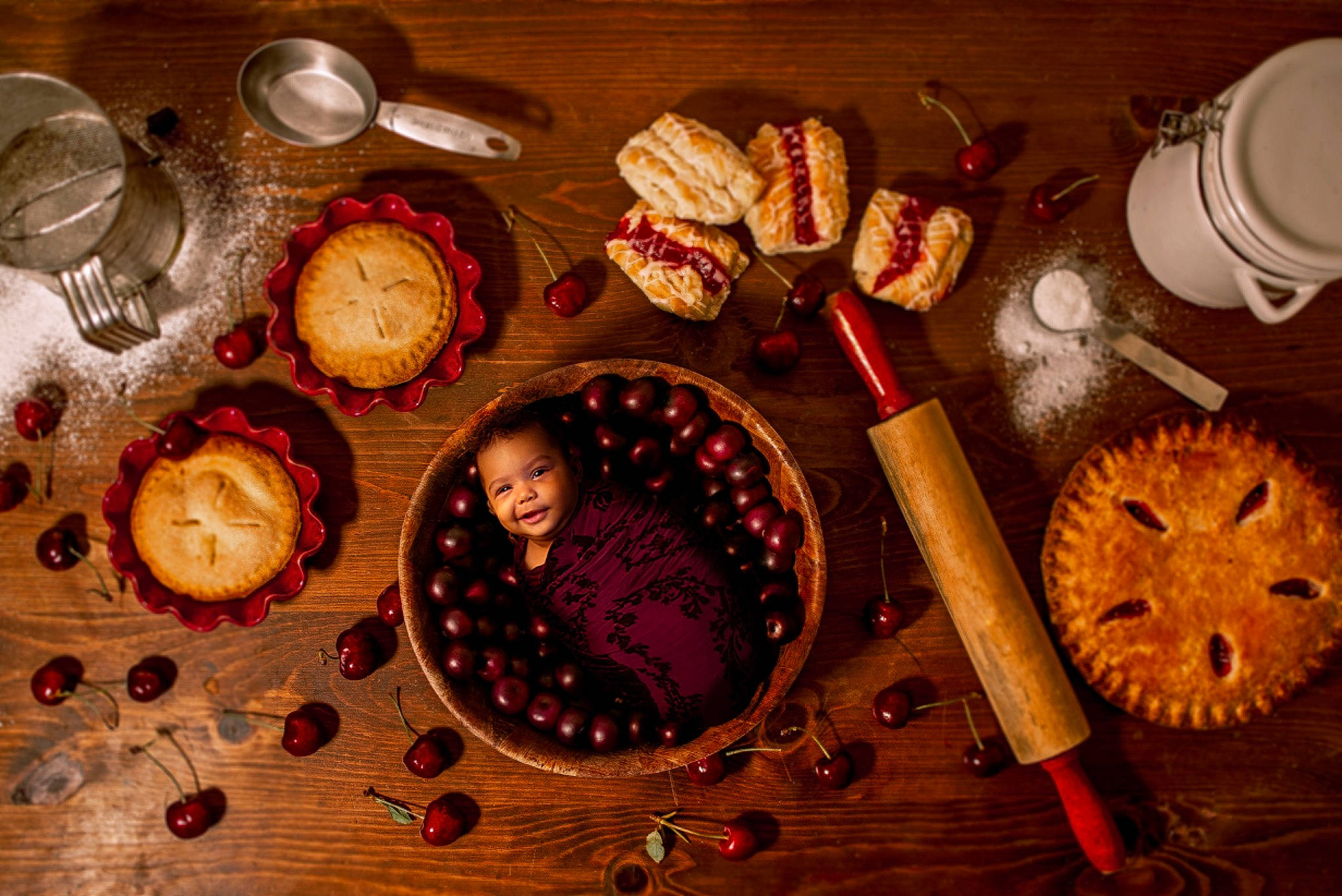Amyah is registered to the contest to win money with this photo: baking, circle, cuisine, cup, dessert, dish, dishware, event, finger_food, food, ingredient, joy, person, plate, platter, recipe, serveware, serving_tray, sweetness, table