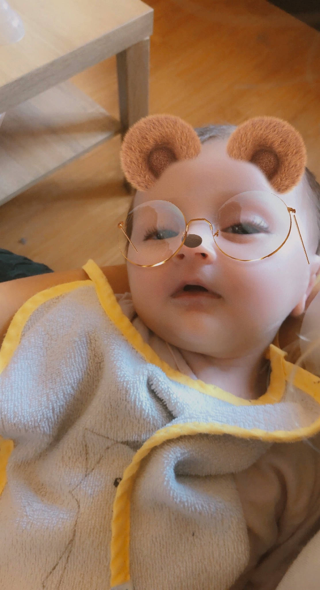 Luna participe au concours pour gagner de l'argent avec cette photo : art, cheek, doll, ear, eyelash, eyewear, fictional_character, fun, fur, glasses, happy, nose, person, plush, snout, stuffed_toy, textile, toy, vision_care, whiskers