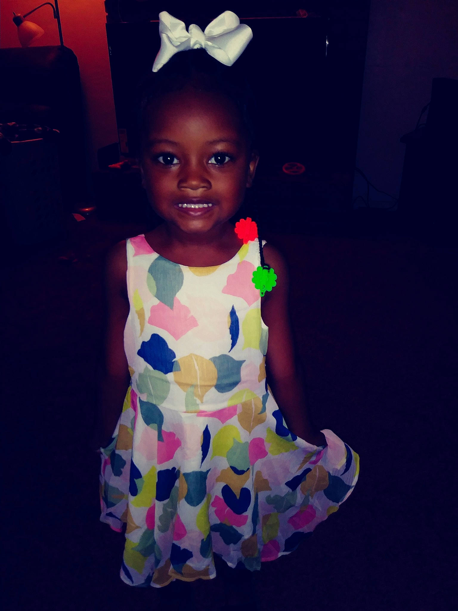 Annie is registered to the contest to win money with this photo: adaptation, baby, child, cool, dress, ear, face, head, night, party, person, play, sky, smile, t_shirt, toddler