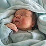 Emilio participe au concours pour gagner de l'argent avec cette photo : newborn, baby, sleeping, blanket, soft, cozy, infant, peaceful, resting, cute, child, wrapped, clothing, hand, face, indoors, portrait, relaxing, fresh, calm