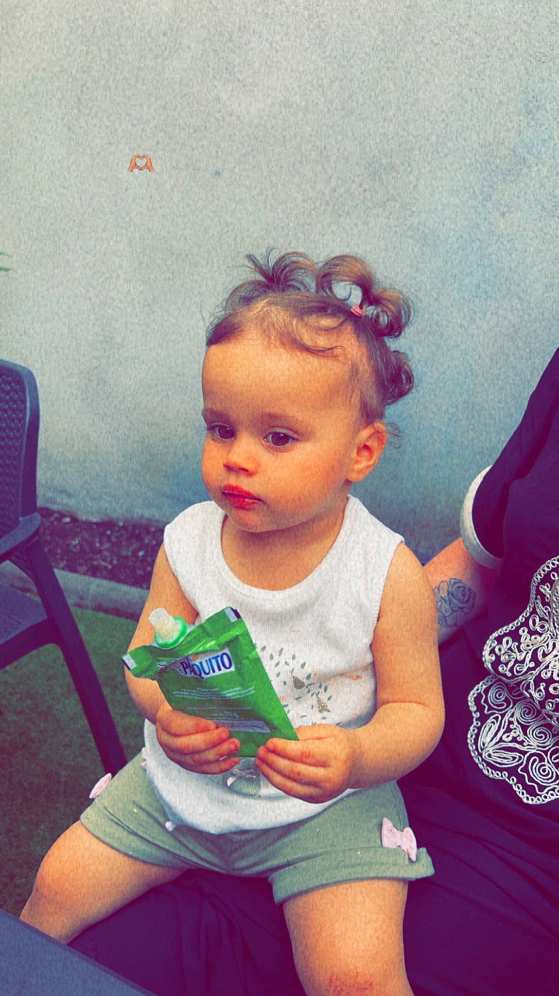 Keïna participe au concours pour gagner de l'argent avec cette photo : baby, baby_toddler_clothing, cheek, cool, ear, eye, eyelash, face, fun, hair, hairstyle, happy, head, iris, mouth, nose, person, shoulder, sitting, skin