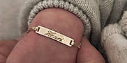 Henri a rejoint le concours — aidez-le/la à gagner de superbes lots ! accessory, baby, bracelet, closeup, cozy, cuffed, delicate, fingers, hand, infant, jewelry, knitwear, nameplate, personalized, skin, soft, tiny, warm, wrapping, wrist