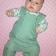 Ambre participe au concours pour gagner de l'argent avec cette photo : baby, bodypart, clothing, coat, dress, face, finger, formalwear, hand, happy, head, longsleeve, newborn, pants, person, photography, portrait, shirt, sleeve, toy