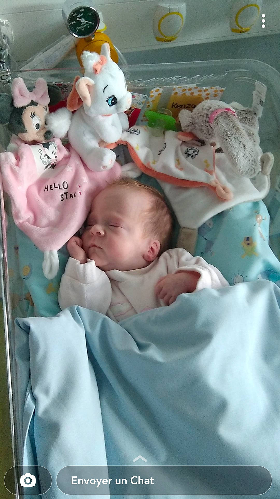 Kenza participe au concours pour gagner de l'argent avec cette photo : baby, baby_products, baby_safety, baby_toddler_clothing, bed, bedding, comfort, cradle, fawn, fun, infant_bed, linens, mammal, person, pink, product, skin, stuffed_toy, textile, toddler