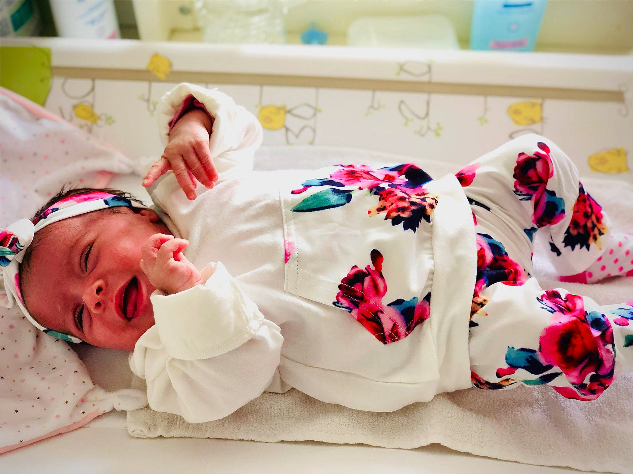 Giuliana a rejoint le concours — aidez-le/la à gagner de superbes lots ! baby, baby_products, baby_toddler_clothing, child, linens, person, plastic, toddler