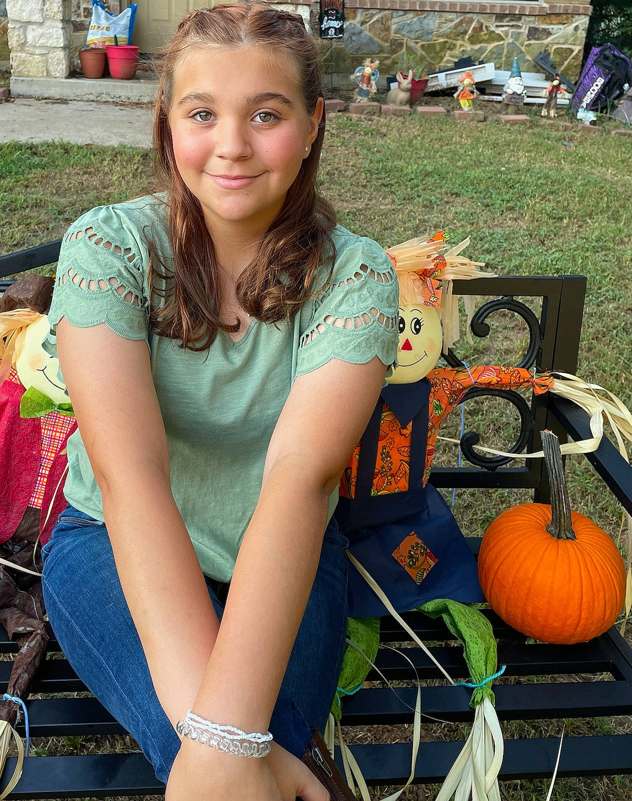 Alexandra is registered to the contest to win money with this photo: calabaza, cucurbita, fun, gourd, grass, happy, human_leg, jewellery, joy, leisure, luggage_and_bags, natural_foods, person, plant, pumpkin, recreation, smile, squash, thigh, vegetable