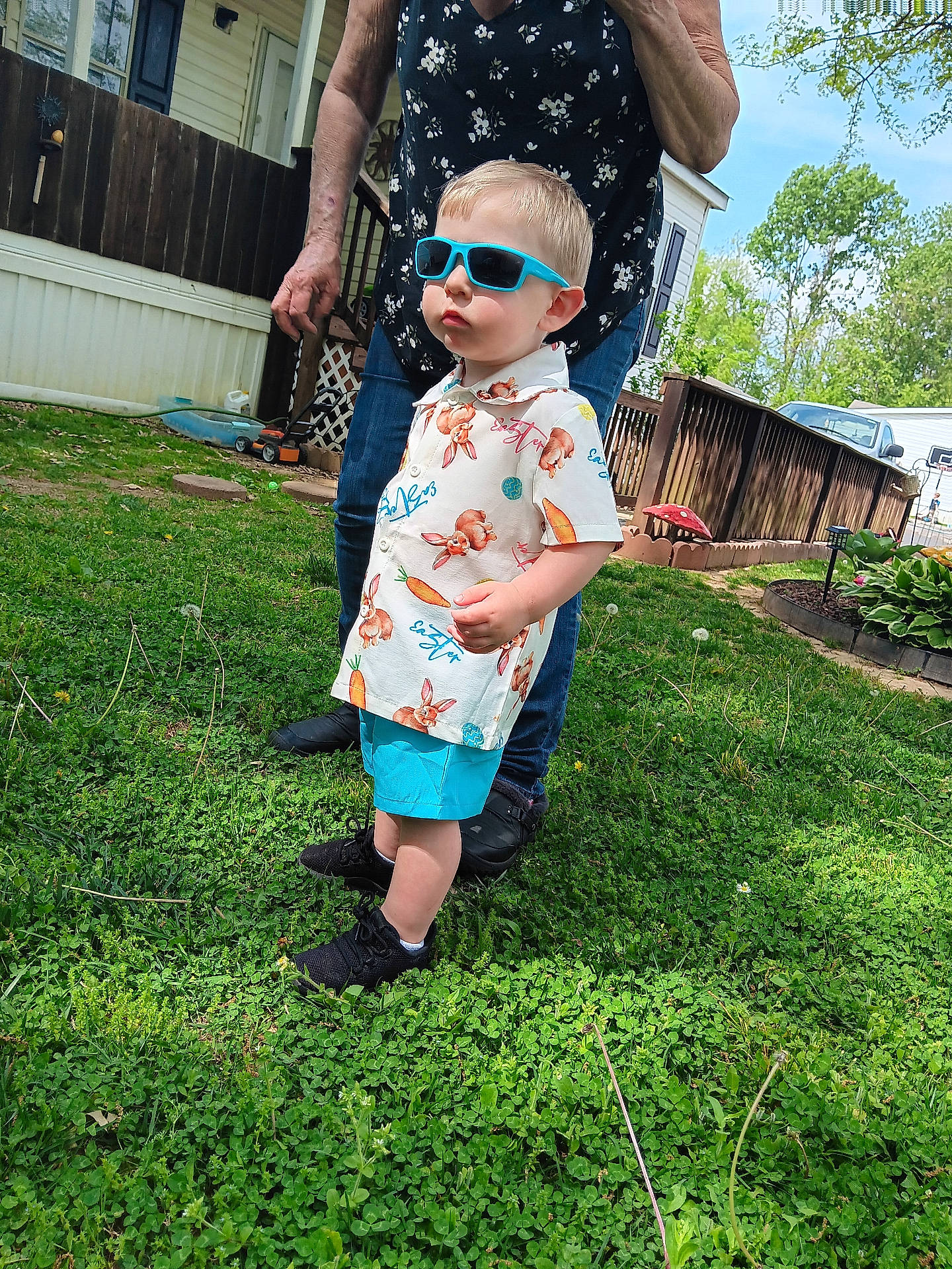 Kaesyn joined the competition — help win amazing prizes! accessories, architecture, backyard, building, clothing, face, grass, head, nature, outdoors, pants, person, photography, plant, portrait, shelter, shorts, summer, sunglasses, yard