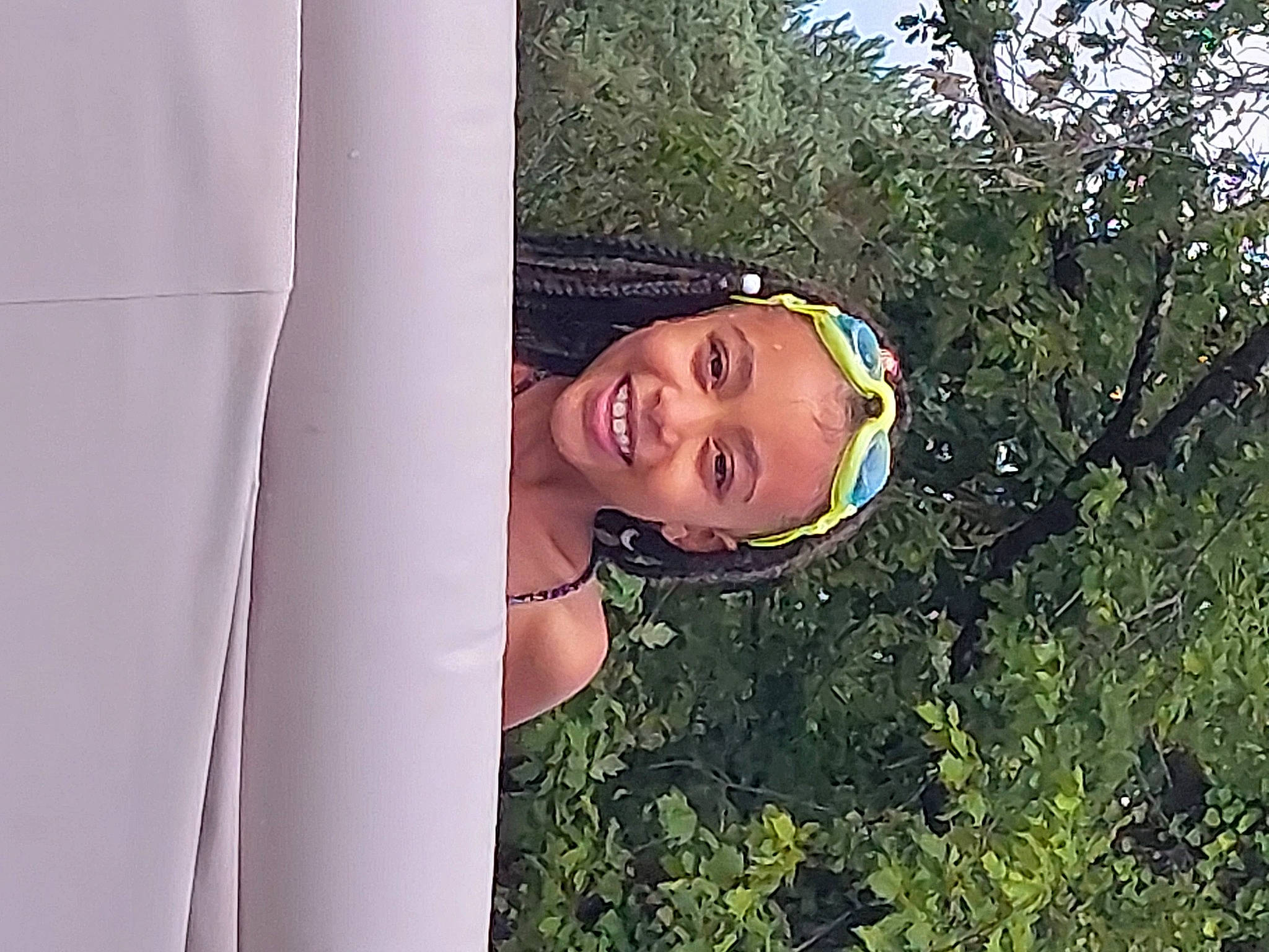 Kellia participe au concours pour gagner de l'argent avec cette photo : child, eyewear, fashion_accessory, flash_photography, fun, grass, happy, hat, head, joy, leisure, lip, people_in_nature, person, photo_shoot, plant, portrait, portrait_photography, smile, tints_and_shades