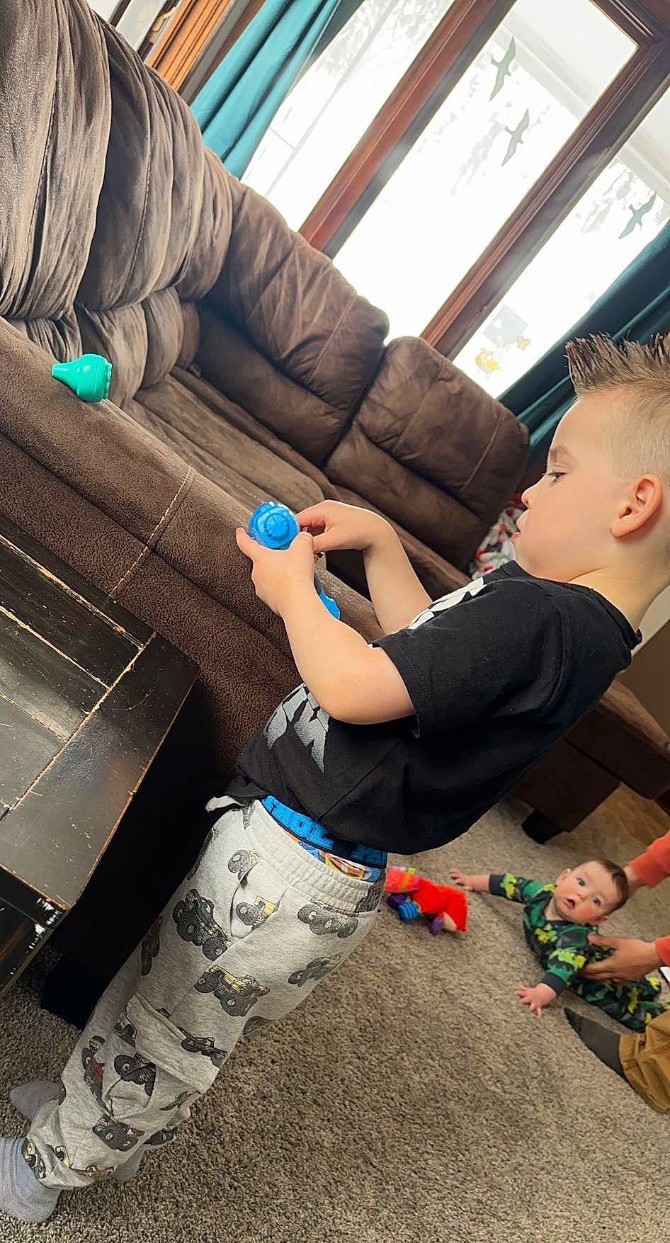 Renly joined the competition — help win amazing prizes! comfort, cool, couch, elbow, electric_blue, finger, flooring, gesture, human, human_leg, joint, leisure, nail, person, sitting, snapshot, surprise, t_shirt, thigh, thumb