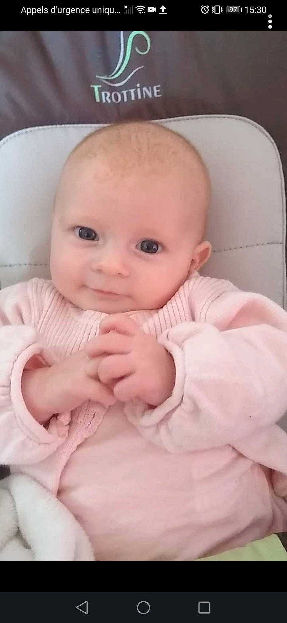 Louise a rejoint le concours — aidez-le/la à gagner de superbes lots ! baby, baby_products, cheek, child, eye, face, forehead, head, iris, lip, mouth, nose, person, pink, product, skin, smile, toddler