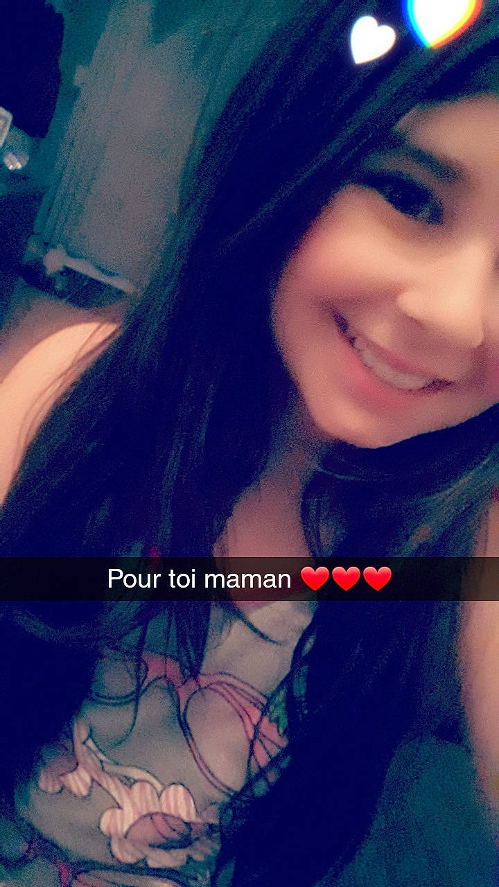 Lanna participe au concours pour gagner de l'argent avec cette photo : beauty, black_hair, blue, brown_hair, cheek, computer_wallpaper, cool, emotion, eye, eyebrow, face, girl, human_hair_color, joy, lip, long_hair, mouth, nose, person, scene