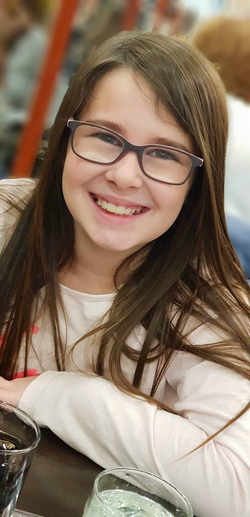 Lanna participe au concours pour gagner de l'argent avec cette photo : beauty, blond, brown_hair, cool, eyewear, facial_expression, fun, girl, glasses, hairstyle, joy, lady, long_hair, person, portrait, portrait_photography, smile, vision_care