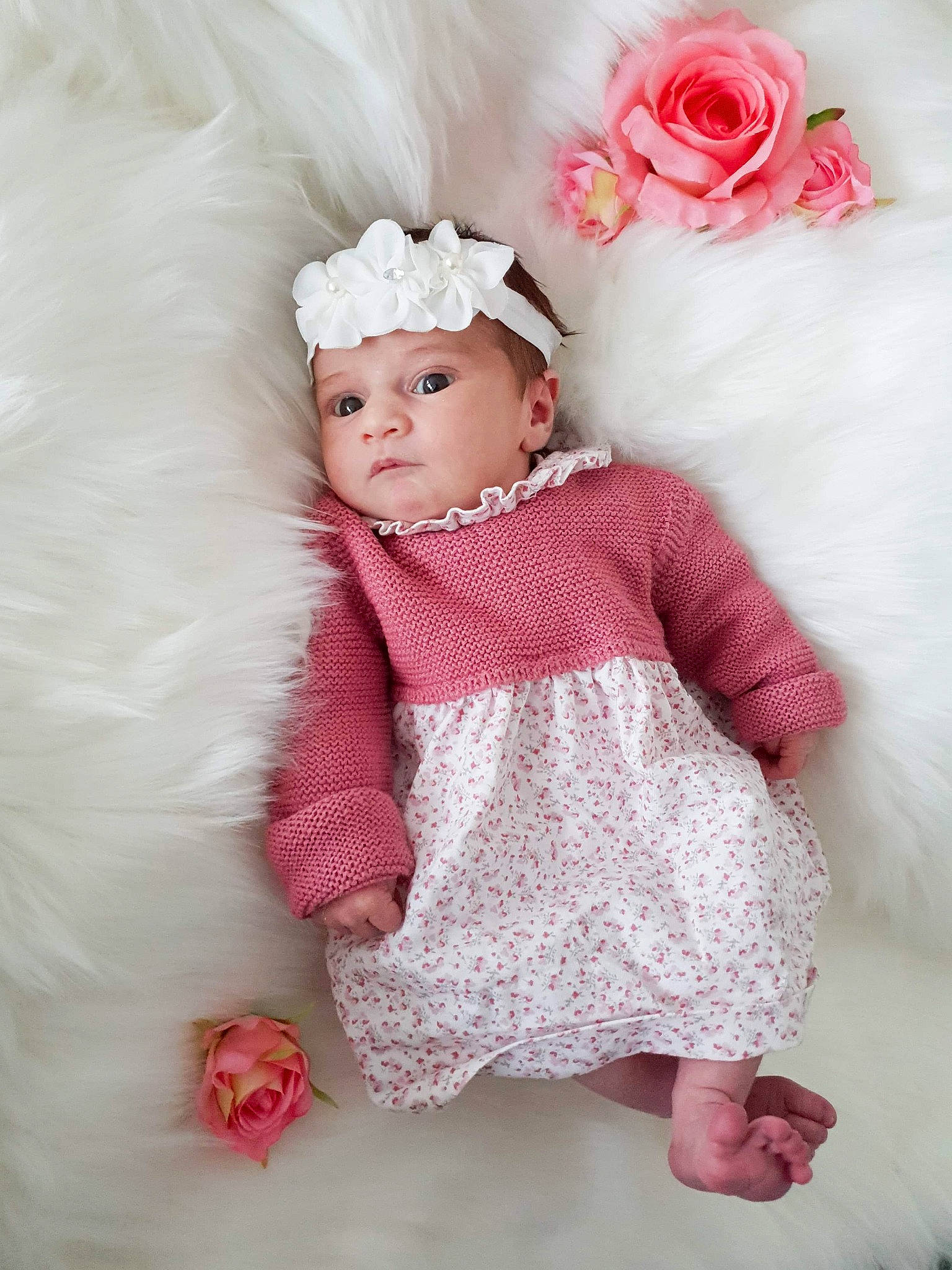 Chiara participe au concours pour gagner de l'argent avec cette photo : baby, baby_toddler_clothing, beauty, child, day_dress, dress, embellishment, flower, hat, headwear, magenta, outerwear, pattern, person, petal, pink, plant, skin, sleeve, textile