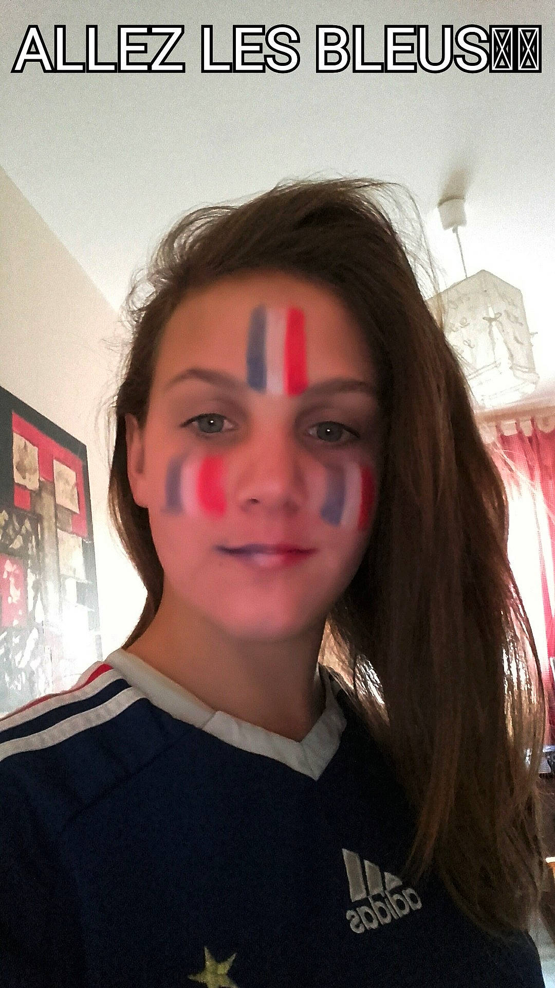 Bernard Melinda a rejoint le concours — aidez-le/la à gagner de superbes lots ! bangs, black_hair, brown_hair, cheek, chin, eye, eyebrow, eyelash, face, forehead, girl, hair_coloring, hairstyle, head, jaw, lip, long_hair, nose, person, product