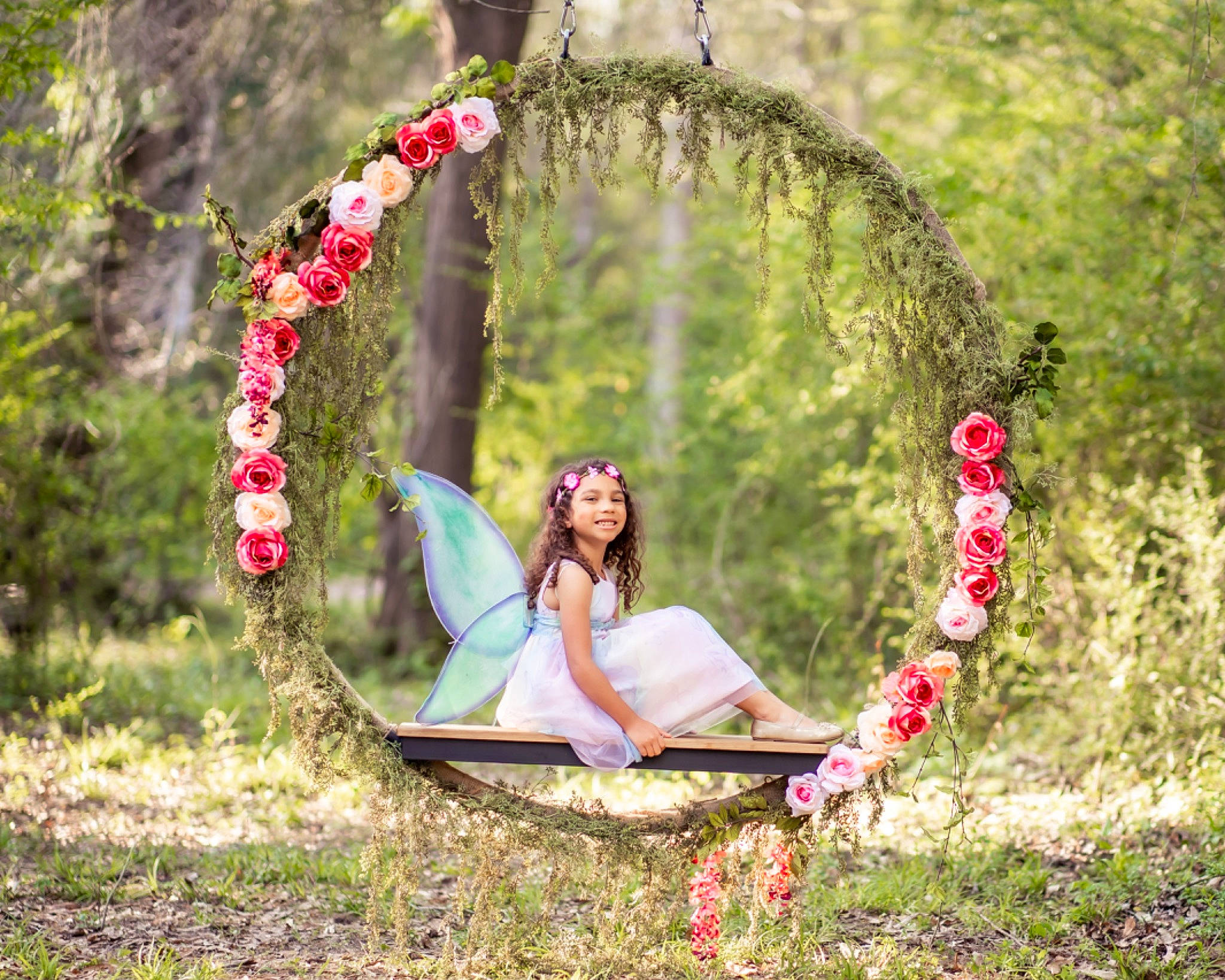 Dallas joined the competition — help win amazing prizes! dress, eyewear, fashion_accessory, fawn, forest, fruit, fun, grass, happy, headwear, joy, landscape, leisure, people_in_nature, person, plant, recreation, sitting, swing, tree