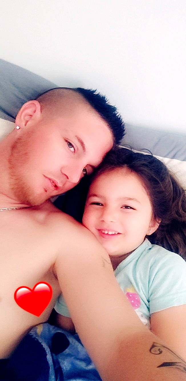 Shana a rejoint le concours — aidez-le/la à gagner de superbes lots ! baby, cheek, child, fun, happy, joy, love, person, sibling, skin, smile, toddler