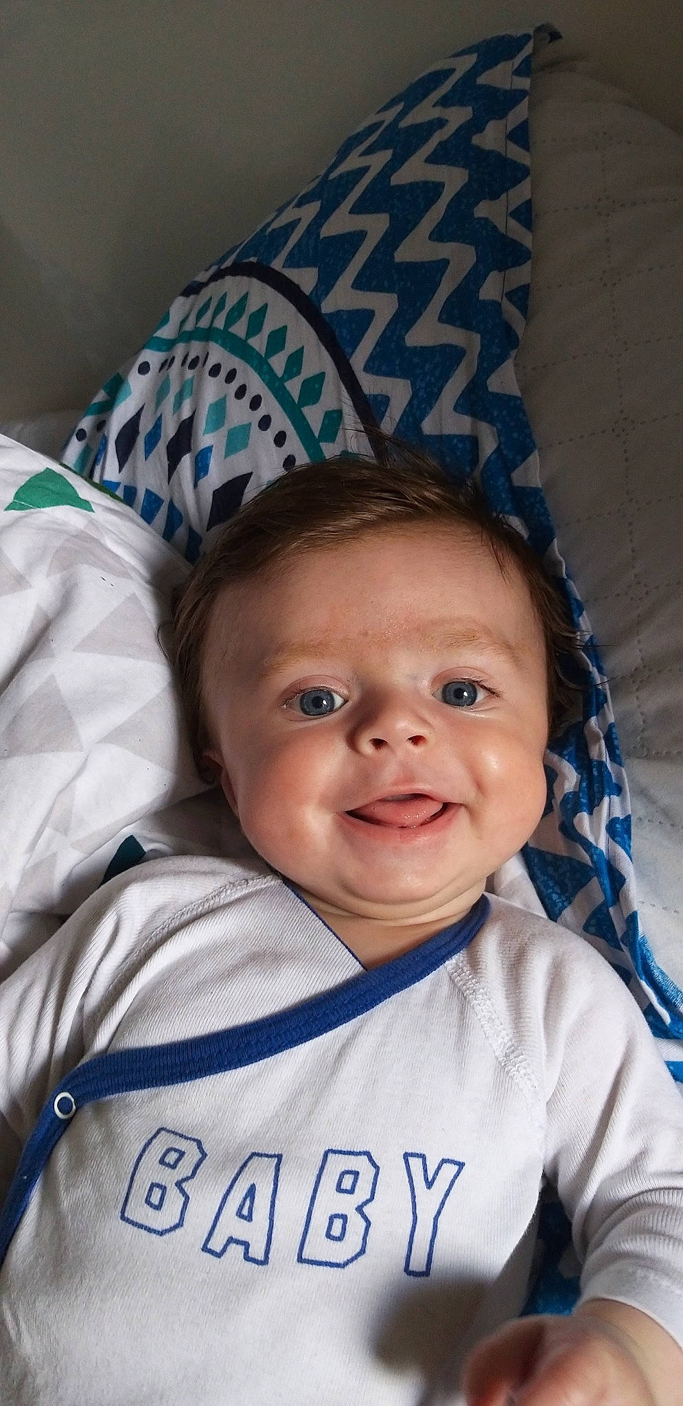 Taïs a rejoint le concours — aidez-le/la à gagner de superbes lots ! baby, bonnet, cheek, child, face, hat, head, headgear, person, smile, toddler