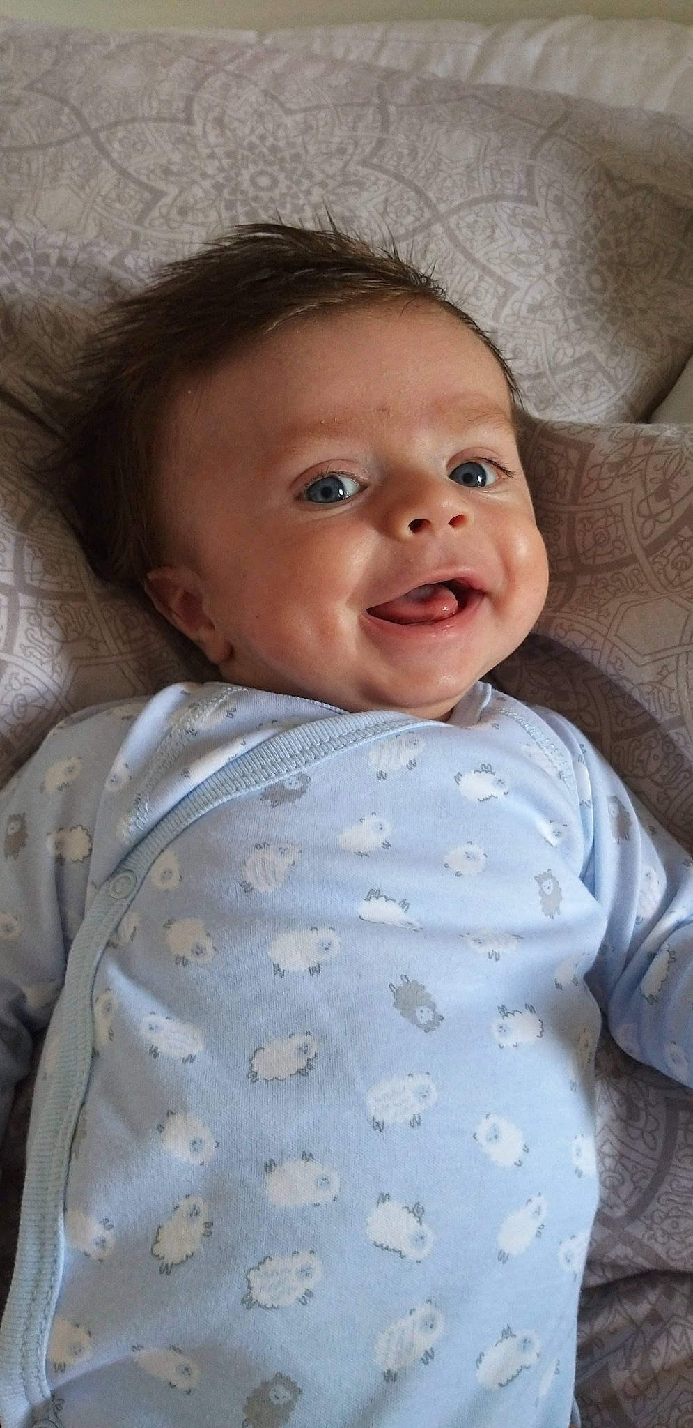 Taïs a rejoint le concours — aidez-le/la à gagner de superbes lots ! baby, cheek, child, chin, eye, face, facial_expression, head, lip, nose, person, skin, smile, toddler