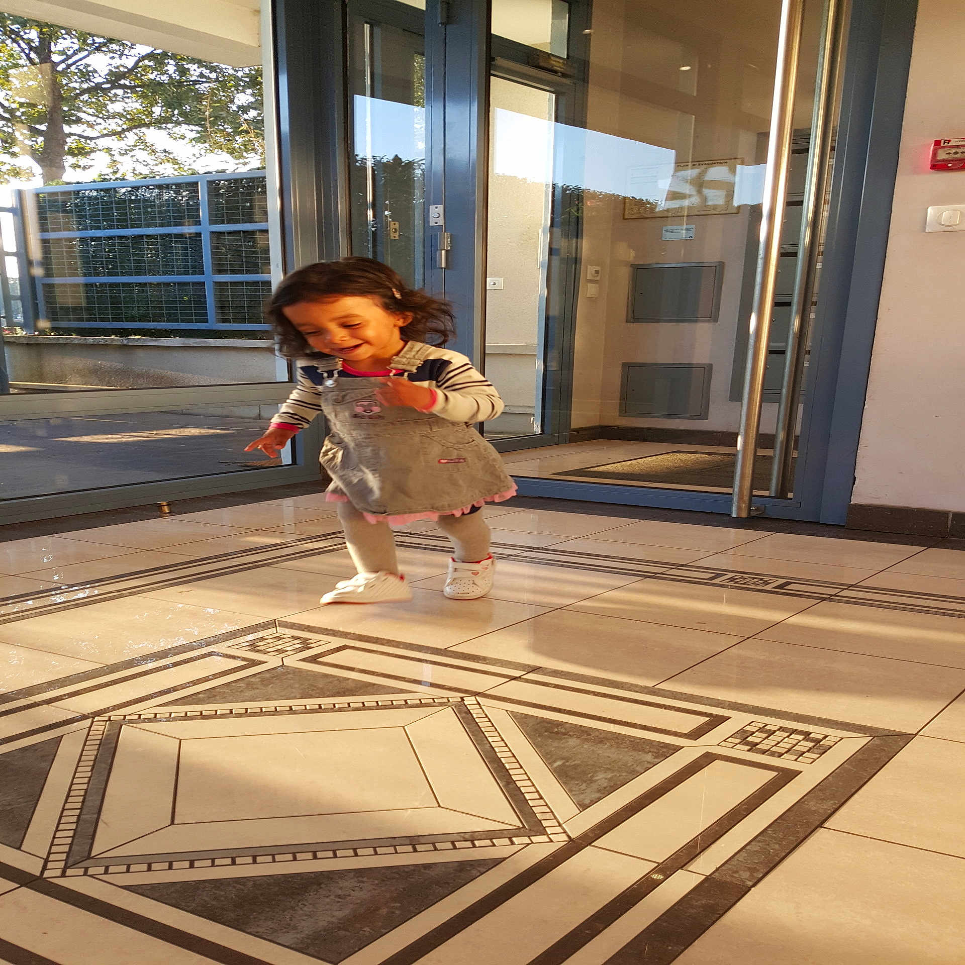 De Farias Miranda Lara Vitoria participe au concours pour gagner de l'argent avec cette photo :