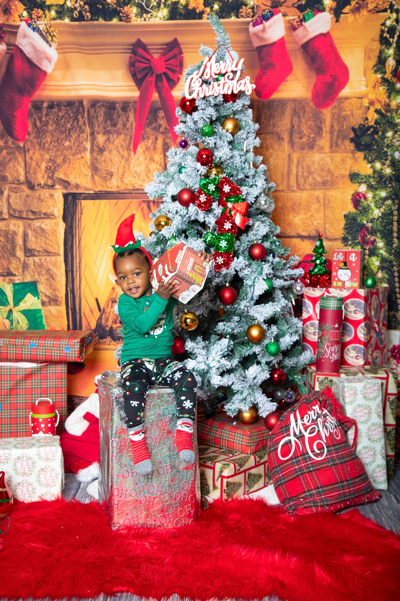 Ej joined the competition — help win amazing prizes! christmas, christmas_decoration, christmas_eve, christmas_lights, christmas_ornament, christmas_tree, community, conifer, event, evergreen, green, holiday, holiday_ornament, interior_design, light, ornament, person, red, tradition, wood