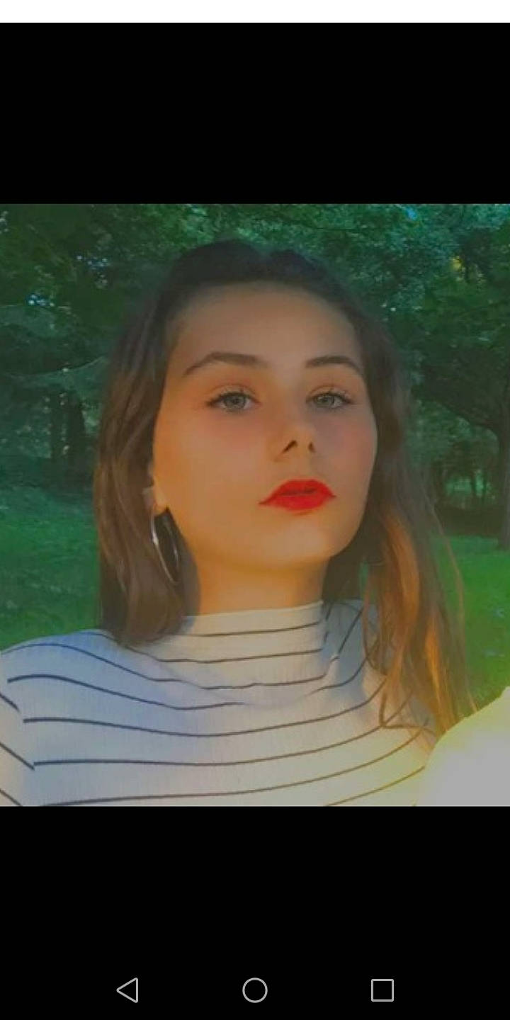 Cheyenne participe au concours pour gagner de l'argent avec cette photo : art, beauty, black_hair, cheek, chin, eyebrow, eyelash, face, forehead, hair, lip, long_hair, neck, nose, painting, person, photography, portrait, portrait_photography, smile