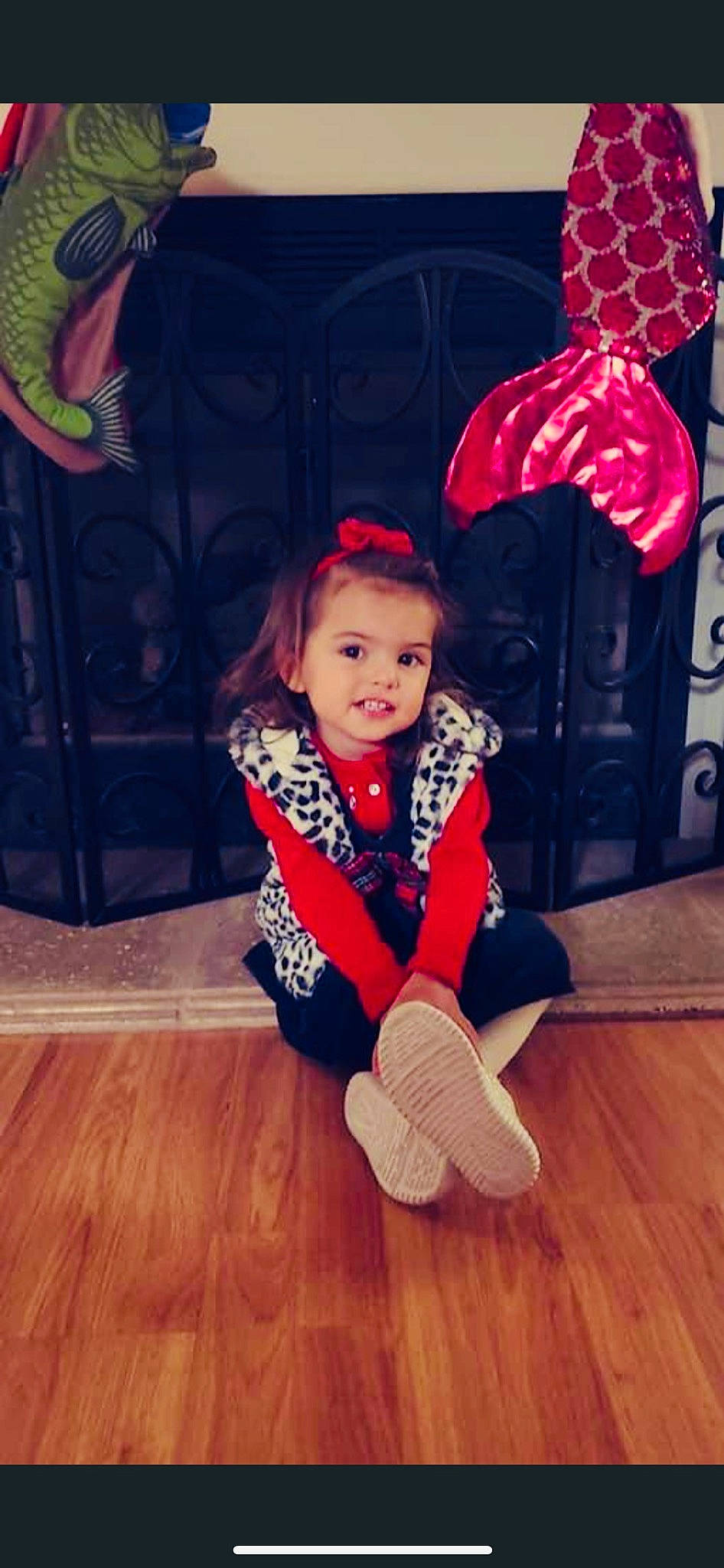 Eleah is registered to the contest to win money with this photo: cap, carmine, cool, event, fashion_accessory, fashion_design, flash_photography, flooring, fun, happy, hardwood, hat, human_leg, laminate_flooring, magenta, person, sitting, thigh, toddler, wood