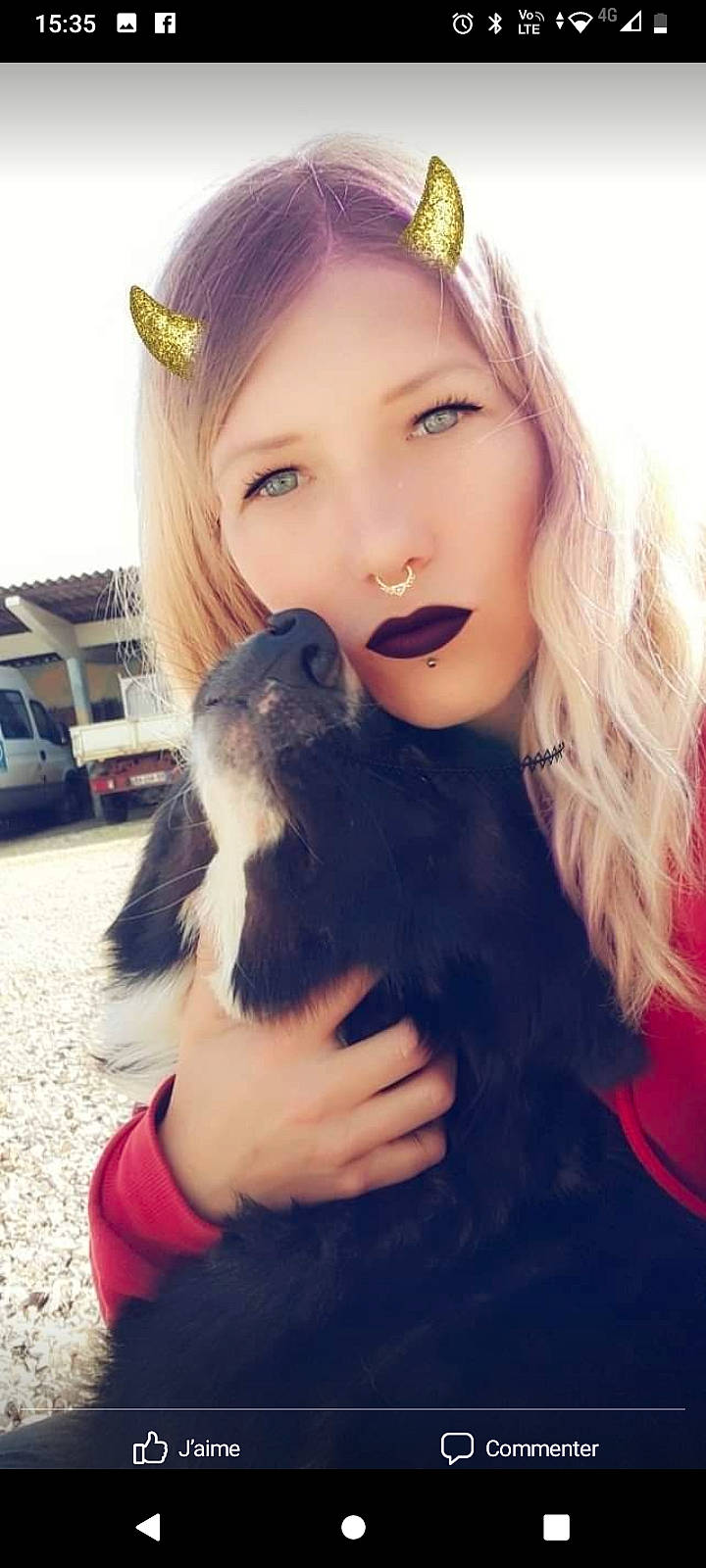 Maicka participe au concours pour gagner de l'argent avec cette photo : black_hair, cool, ear, eyebrow, eyelash, face, facial_expression, finger, flash_photography, gesture, hairstyle, happy, lip, neck, nose, photograph, shoulder, skin, smile, street_fashion