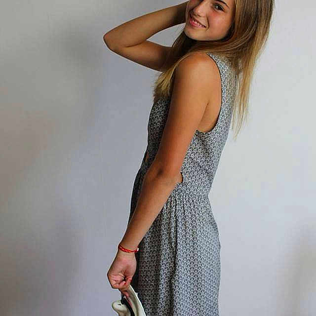 Alyson participe au concours pour gagner de l'argent avec cette photo :