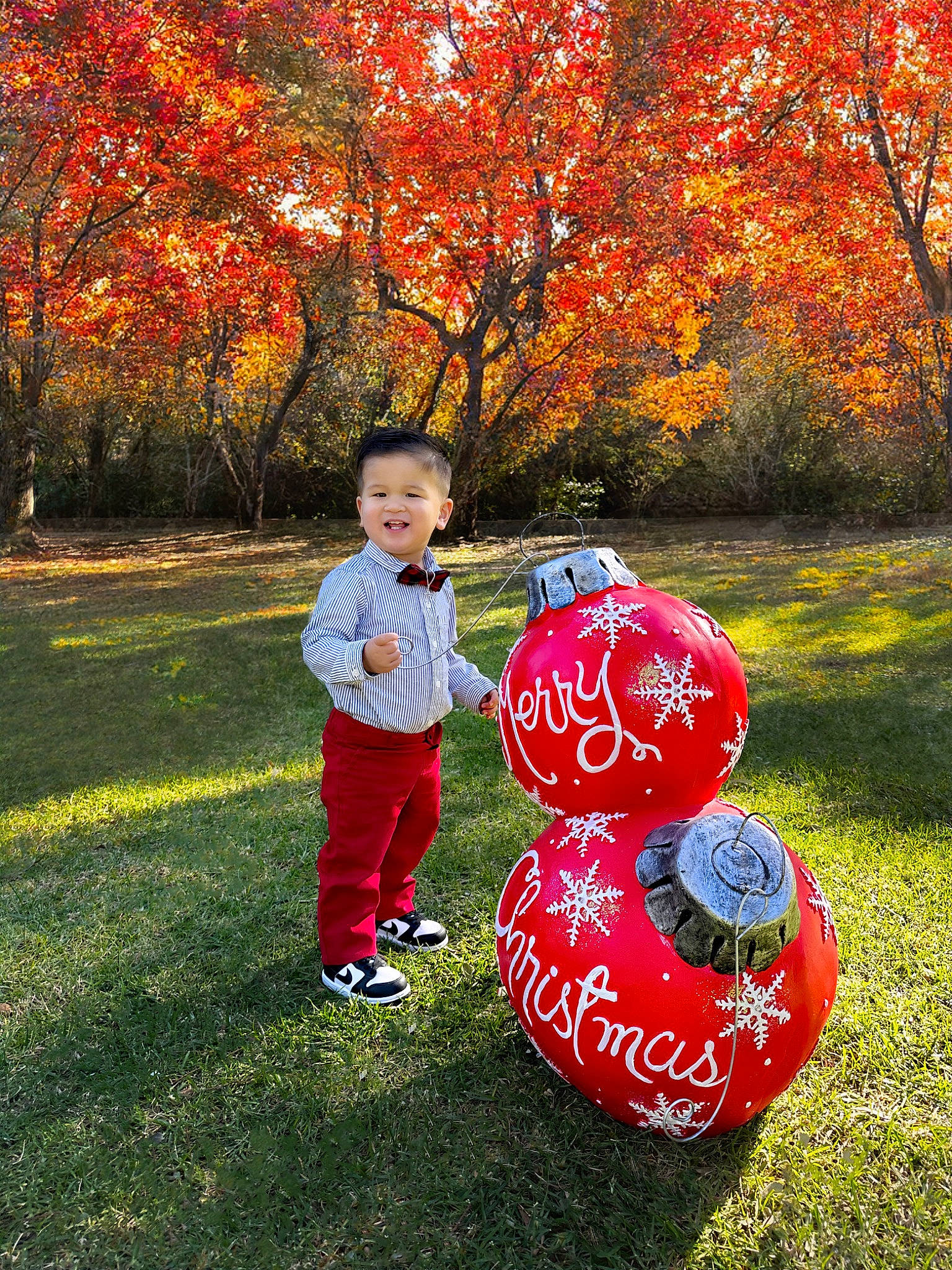 Clark joined the competition — help win amazing prizes! autumn, deciduous, fun, garden, grass, happy, joy, landscape, leisure, natural_environment, natural_landscape, people_in_nature, person, personal_protective_equipment, plant, recreation, red, smile, sports_equipment, tints_and_shades