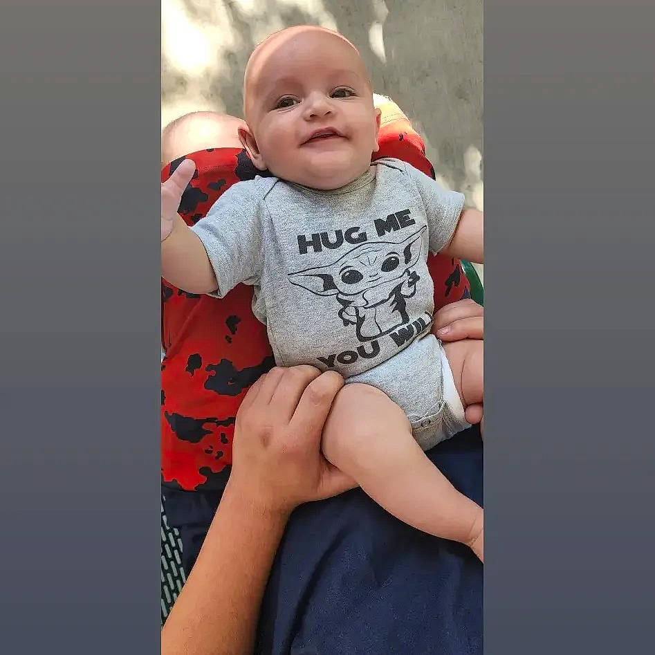 Ichigo is registered to the contest to win money with this photo: baby, baby_toddler_clothing, child, comfort, denim, dress, elbow, eye, face, flash_photography, happy, jeans, knee, pattern, person, shorts, sleeve, smile, t_shirt, thigh