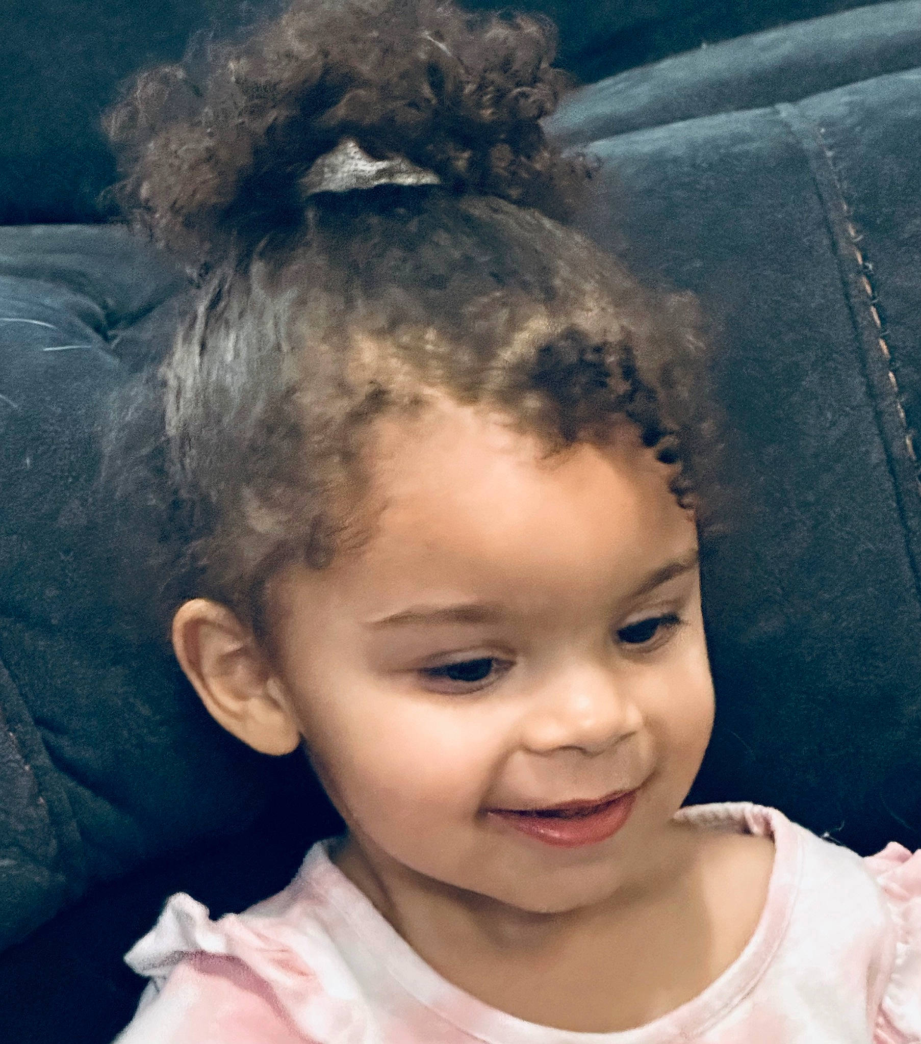 Melodi is registered to the contest to win money with this photo: cheek, chin, cloud, ear, eye, eyebrow, eyelash, flash_photography, forehead, hairstyle, happy, head, human, joy, lip, neck, nose, organ, person, skin