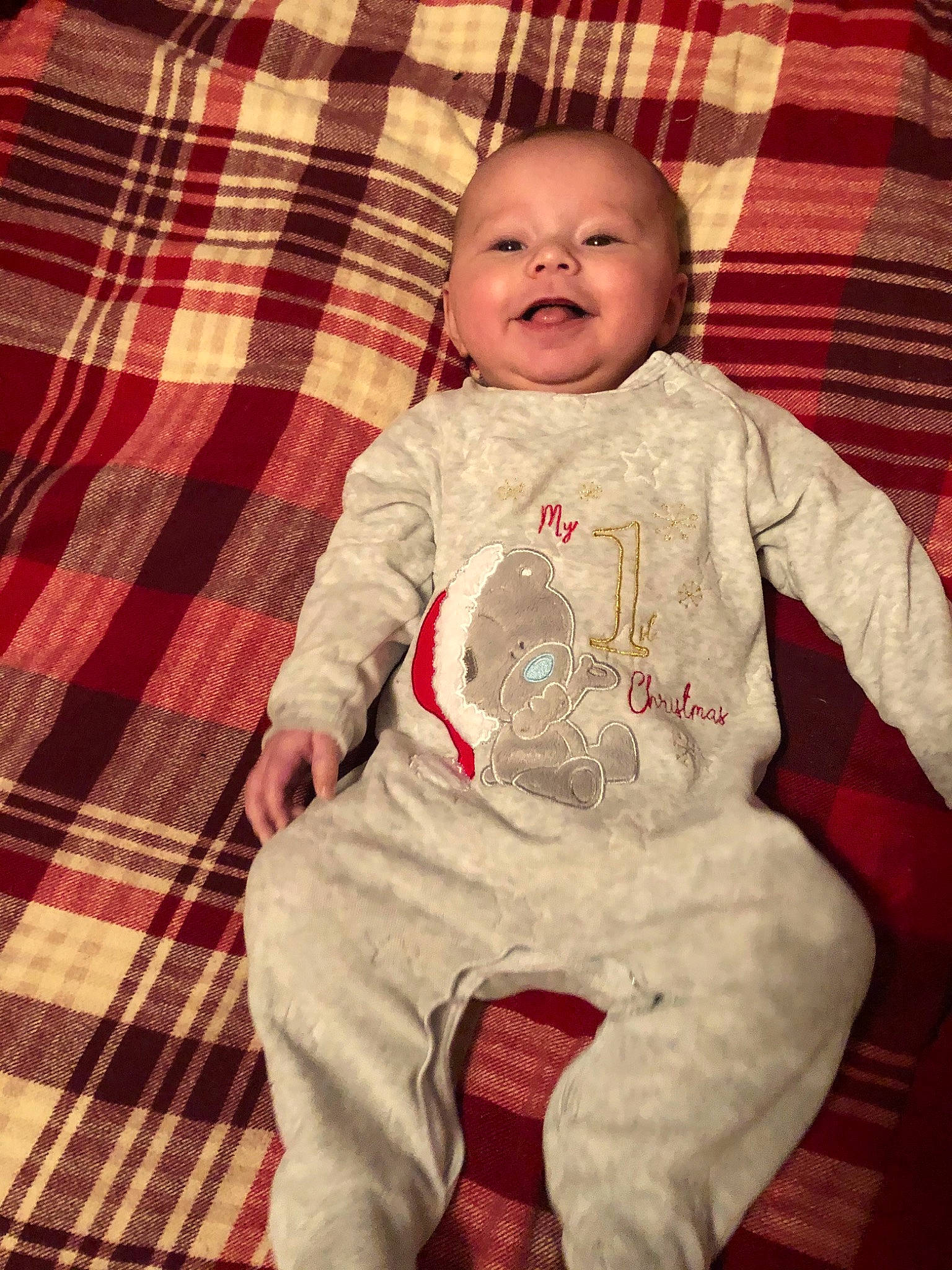 Hayleigh is registered to the contest to win money with this photo: baby, cheek, child, facial_expression, head, person, sitting, skin, smile, textile, toddler