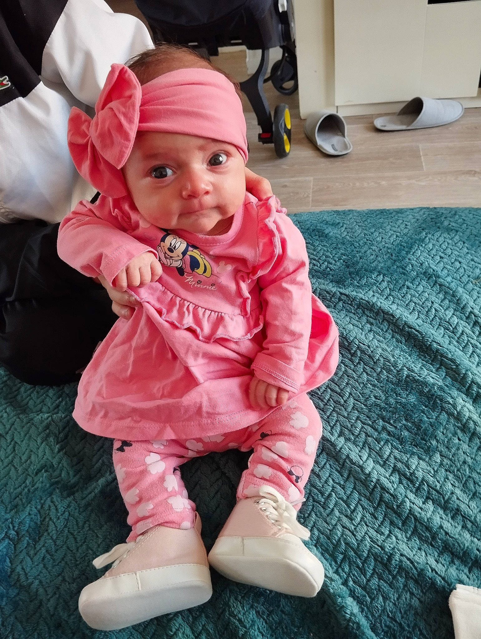 Bellissima participe au concours pour gagner de l'argent avec cette photo : baby, baby_toddler_clothing, bag, cheek, child, comfort, flooring, fun, fur, happy, headwear, joint, leg, luggage_and_bags, magenta, person, pink, shoe, sitting, sleeve
