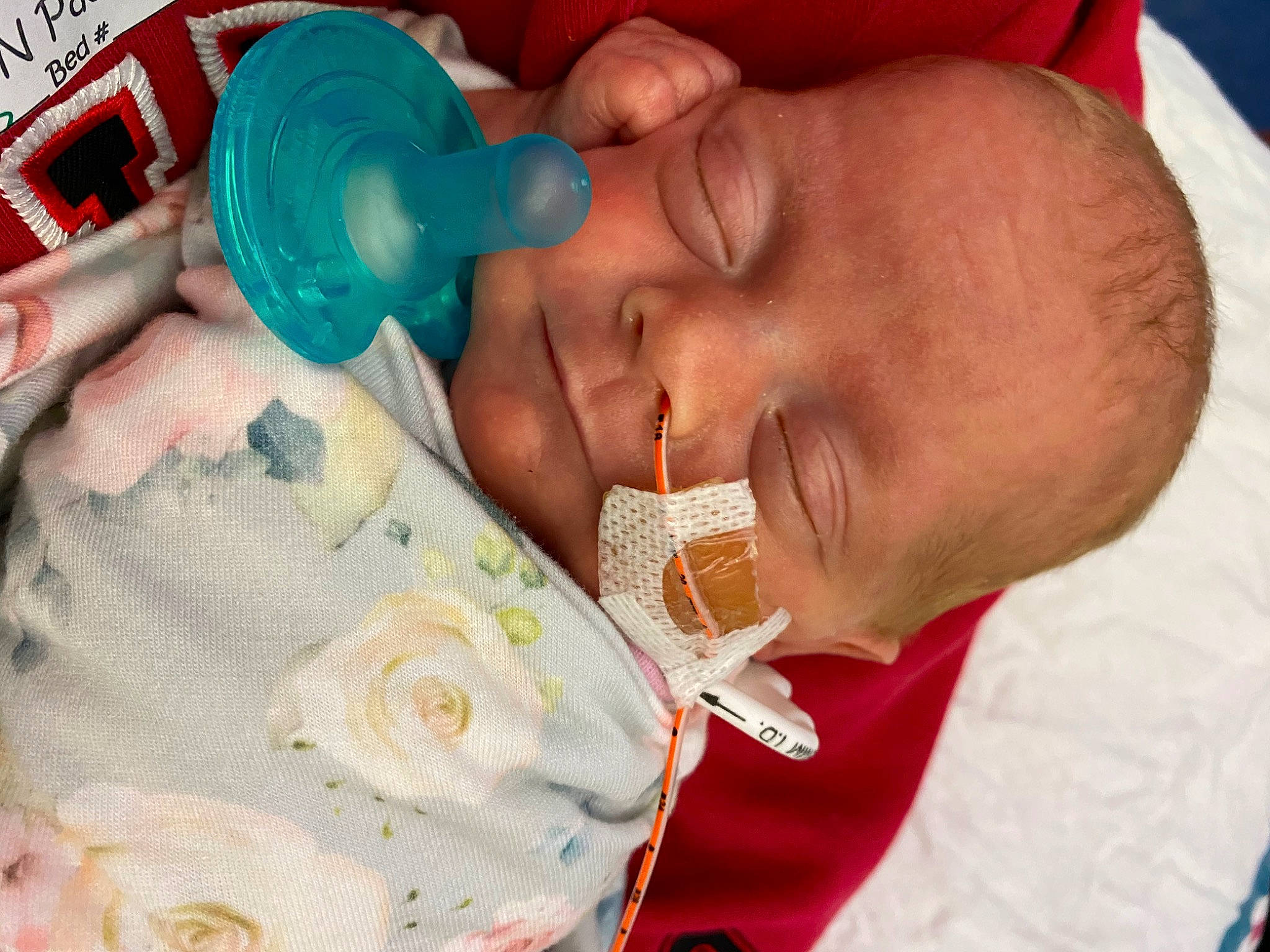 Southern is registered to the contest to win money with this photo: baby, baby_bottle, baby_food, baby_products, baby_toddler_clothing, bedtime, child, childbirth, eating, infant_formula, linens, nap, person, plastic, plastic_bottle, skin, sleep, taste, toddler