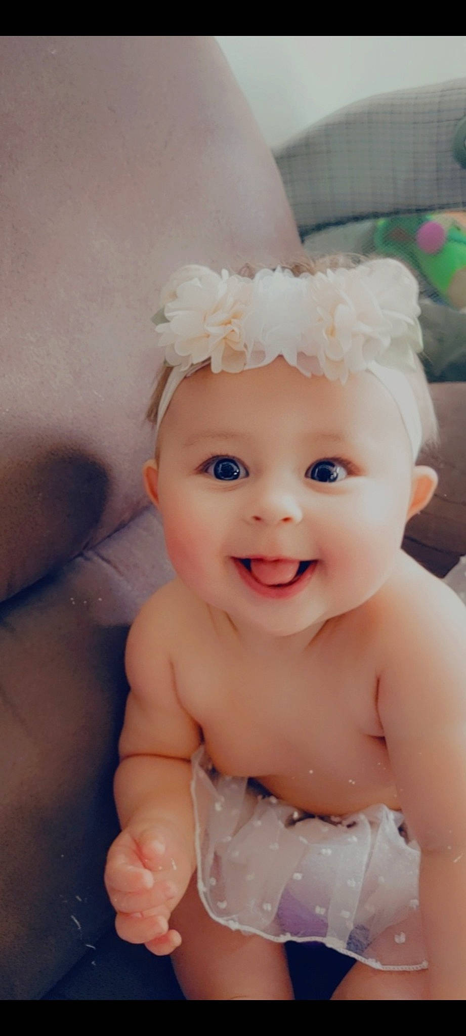 Freyja is registered to the contest to win money with this photo: baby, baby_toddler_clothing, cap, cheek, chin, eyebrow, face, fun, hairstyle, happy, hat, head, headgear, headpiece, headwear, iris, joy, lip, person, pink