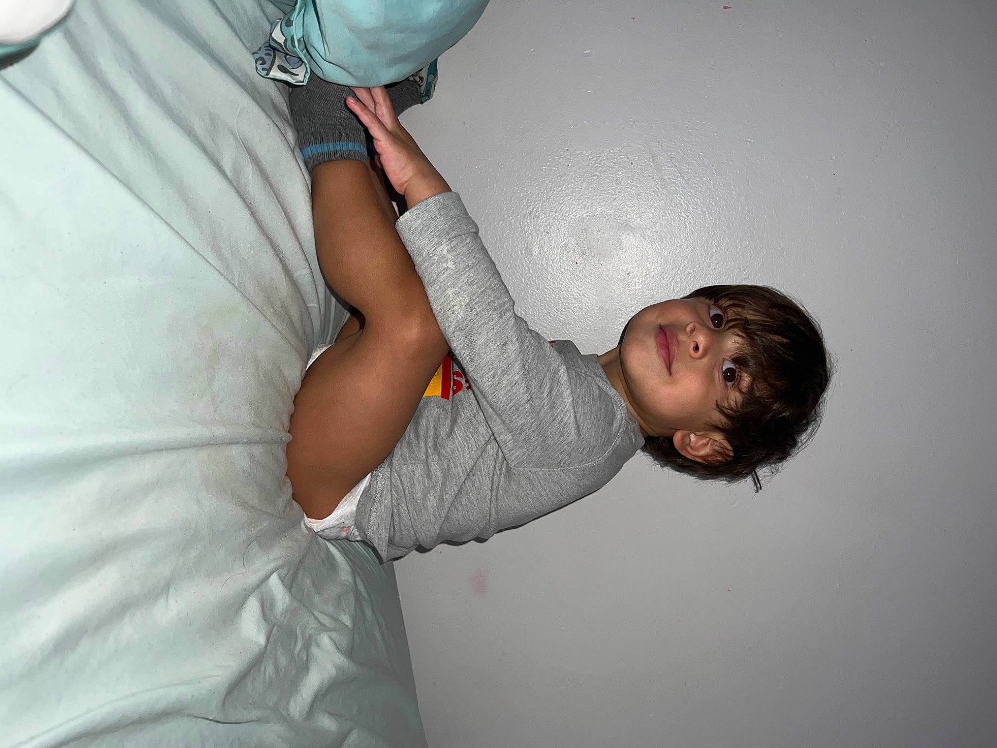 Kylo is registered to the contest to win money with this photo: arm, baby, bracelet, ceiling, chest, child, cloud, elbow, flash_photography, fun, gesture, hand, happy, human_leg, jewellery, joint, person, plaster, t_shirt, toddler