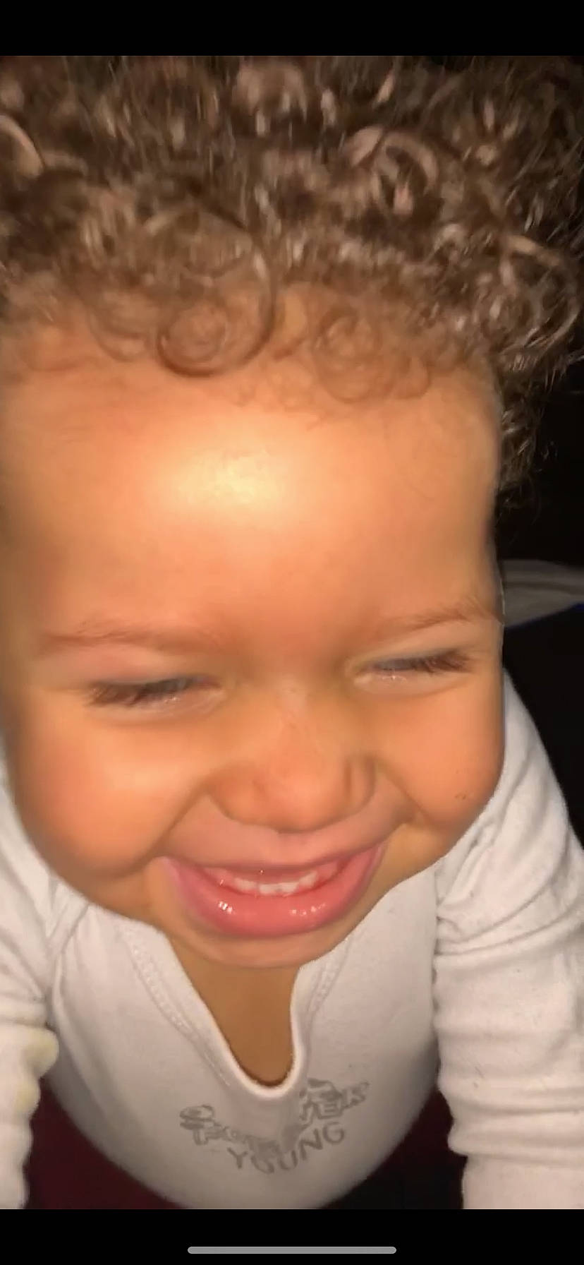 Jade a rejoint le concours — aidez-le/la à gagner de superbes lots ! cheek, child, chin, close_up, ear, eyebrow, face, facial_expression, forehead, hair, hairstyle, head, jaw, joy, lip, mouth, nose, person, skin, smile