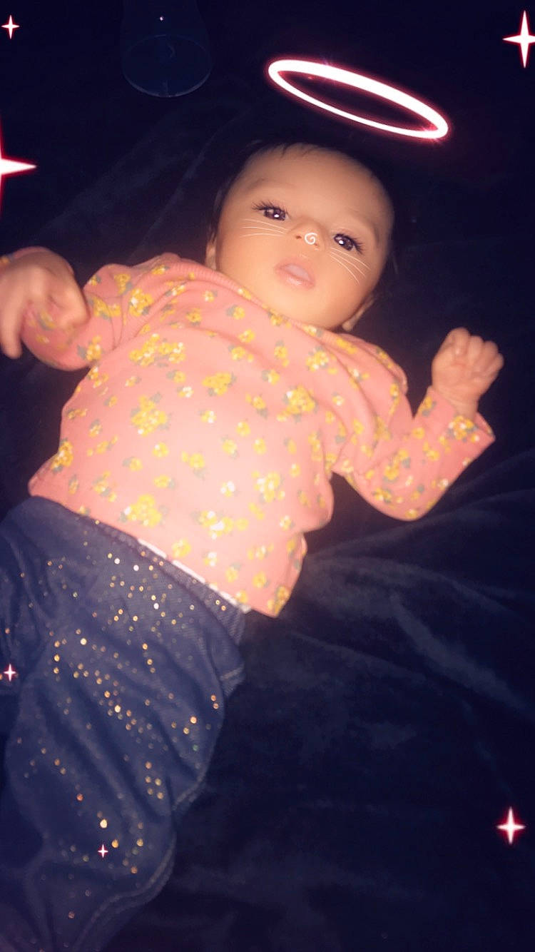 Zophira is registered to the contest to win money with this photo: abdomen, cool, elbow, entertainment, event, eye, finger, flash_photography, fun, gesture, hairstyle, hand, happy, head, human_body, magenta, person, pink, thumb, toddler