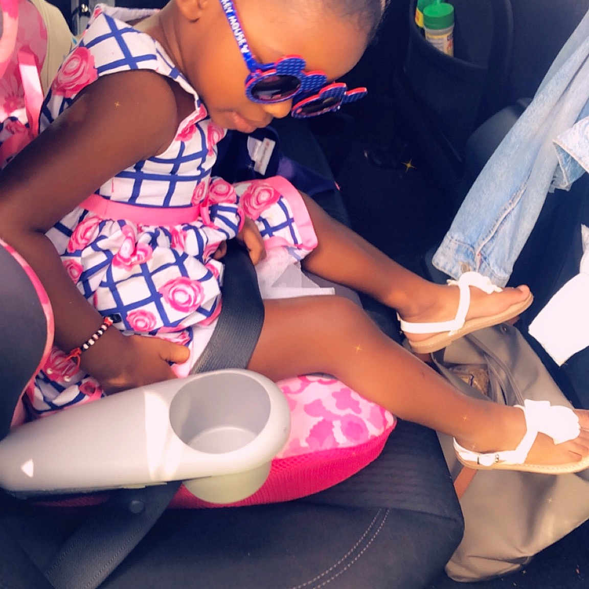 Sophia is registered to the contest to win money with this photo: car_seat, child