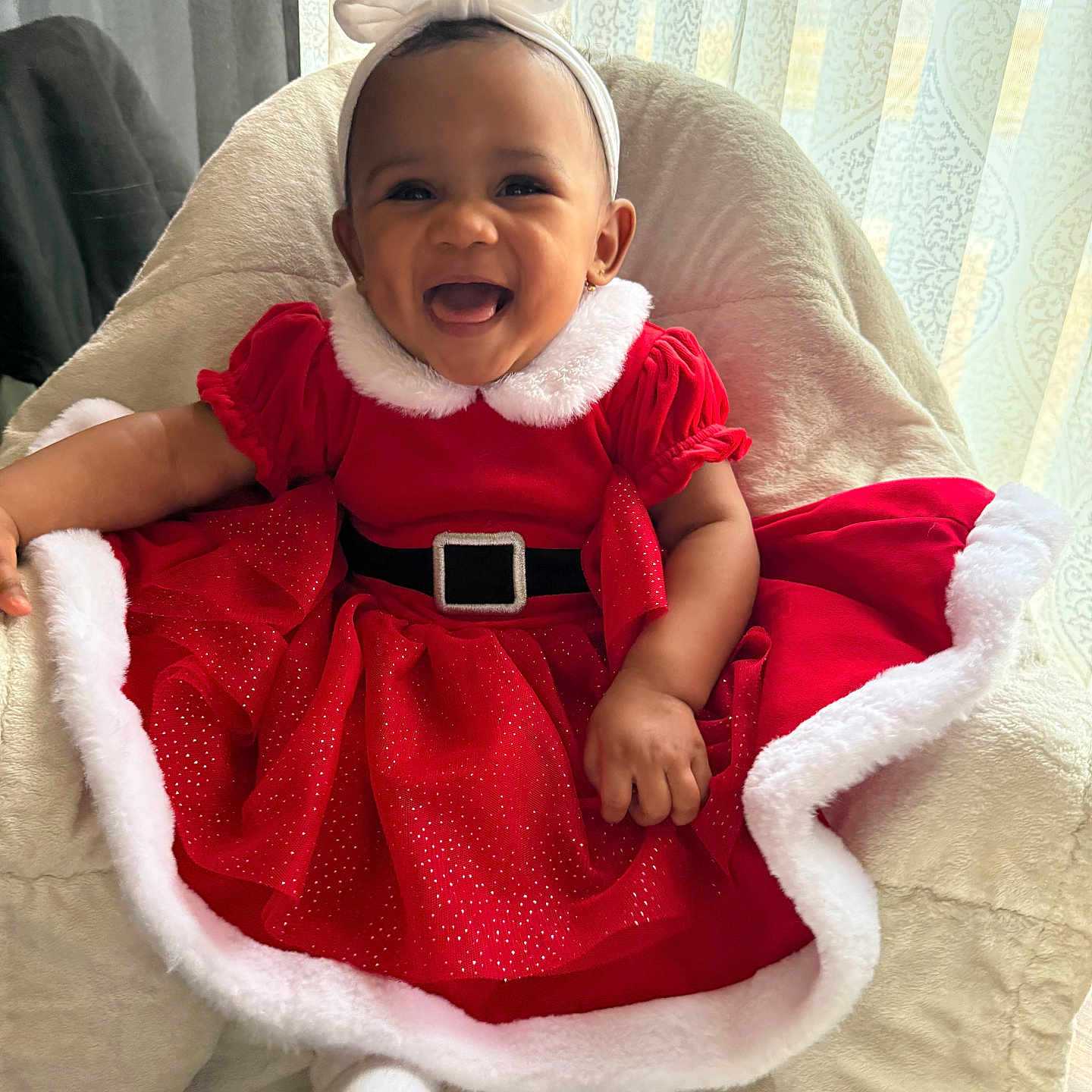 Malahni joined the competition — help win amazing prizes! accessories, baby, babylaughing, blanket, clothing, costume, couch, cushion, dress, face, furniture, happy, hat, head, homedecor, laughing, person, photography, portrait, smile