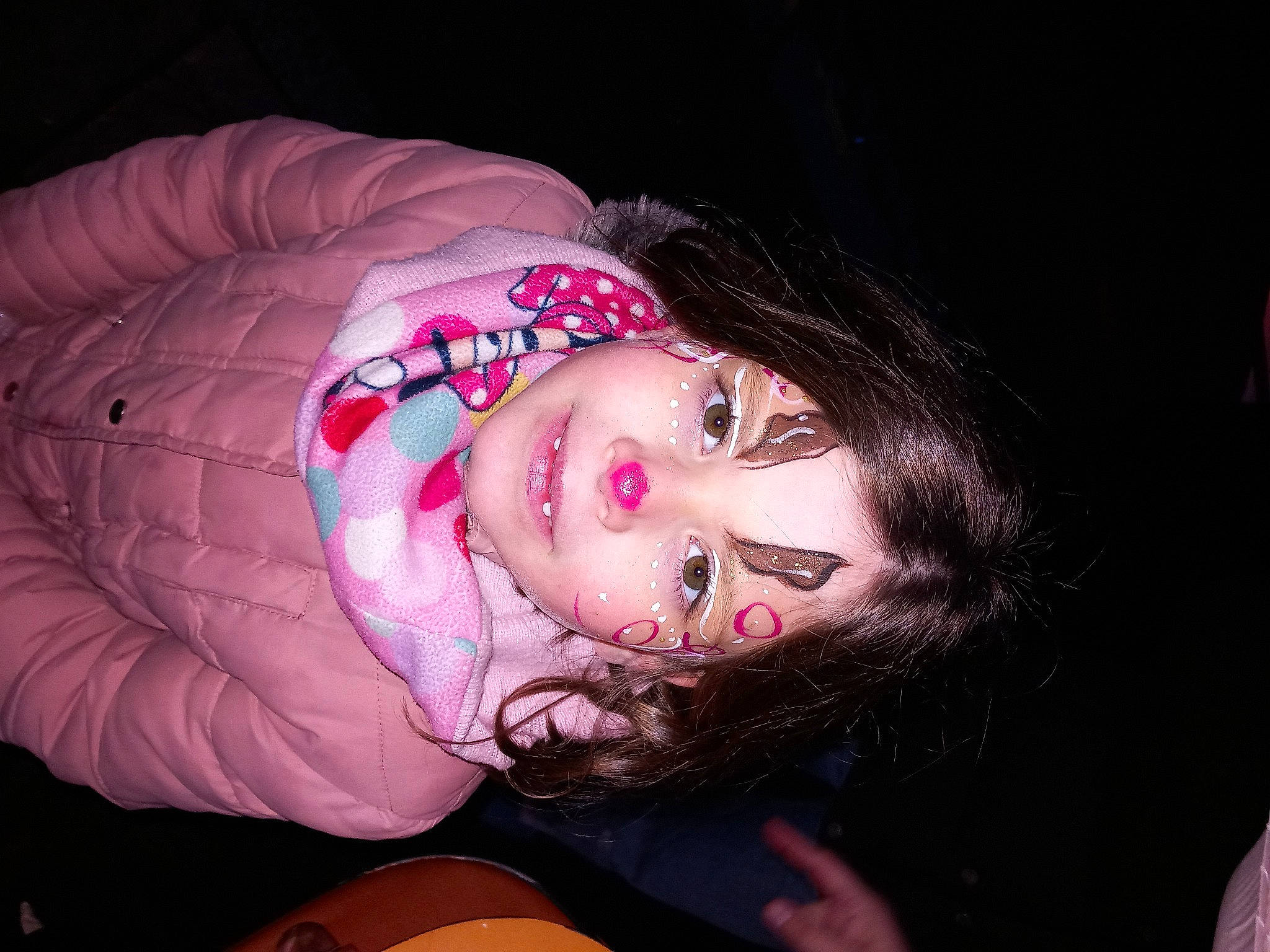 Emy participe au concours pour gagner de l'argent avec cette photo : bangs, black_hair, cheek, child, costume, darkness, eyelash, fashion_accessory, flash_photography, flesh, fun, hair_coloring, magenta, mouth, person, pink, portrait_photography, purple