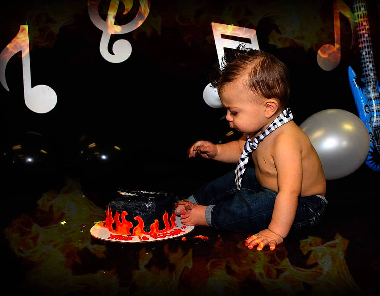 Titus is registered to the contest to win money with this photo: baked_goods, birthday, birthday_cake, cake, child, dessert, flash_photography, food, fun, party, person, toddler